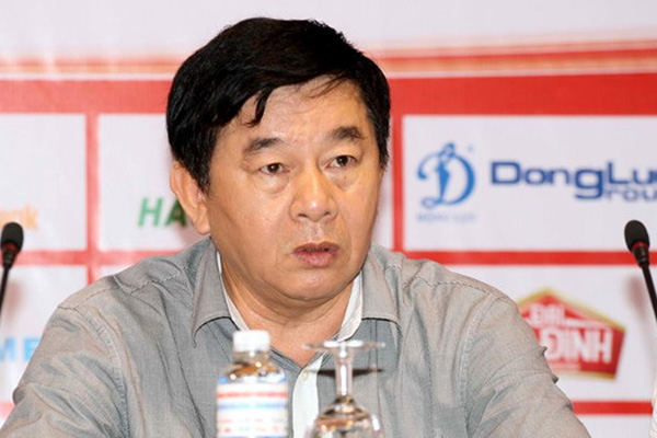 VFF, Duong Van Hien, Nguyen Van Mui, trong tai V-League, bau Duc, 